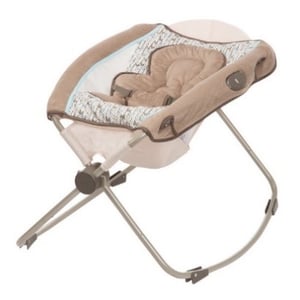 Disney Baby Doze and Dream Bassinet (Model BT071DHS)