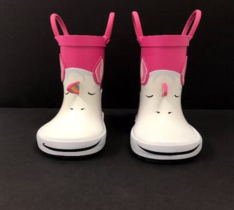 Photo of the front view of the recalled Cat & Jack “Lilia” Rain Boots