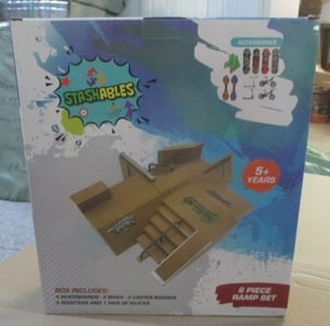 Recalled Stashables Finger Skateboard 6-piece Ramp Set