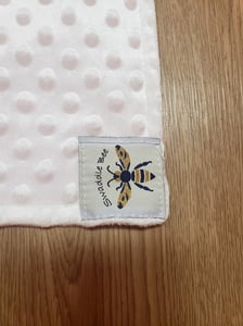 Swaddle Bee logo tag