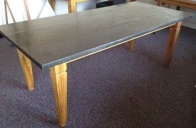 Pondicherry Table