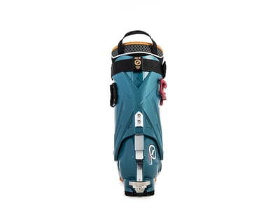 Back of women’s ski boot