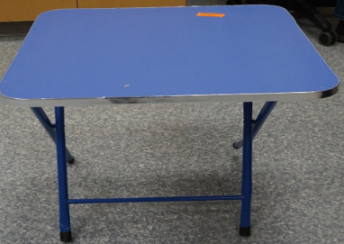 Recalled Times Tienda Children's Desk in blue