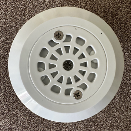 Recalled TOPINCN pool drain cover (top view)