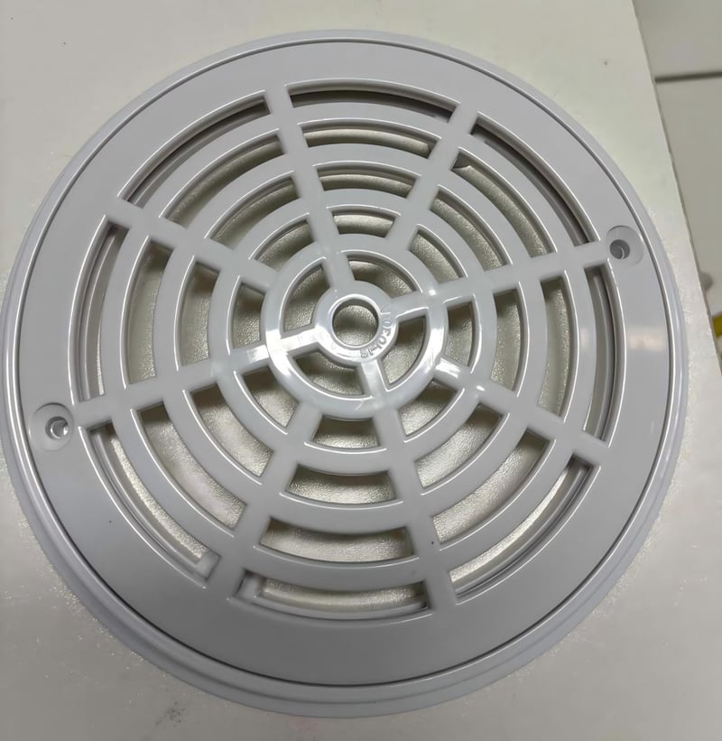 Recalled Jeriflyer pool drain cover