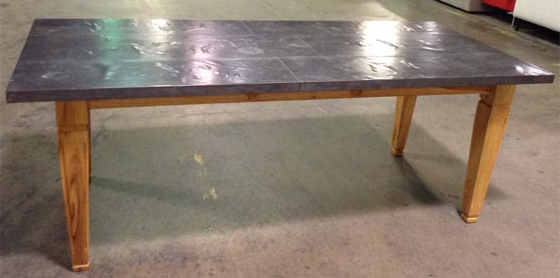 Pondicherry Table